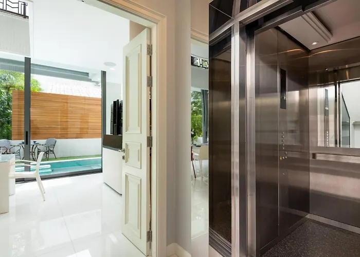 Modern Luxury Poolhaus With Lift * بانكوك